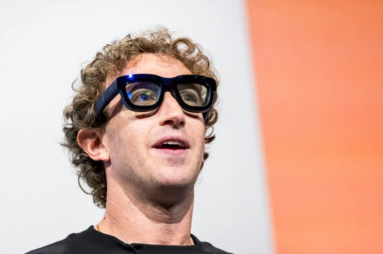 Meta AI Glasses 2026: Camera இல்லாமலே AI Glasses எப்படி வேலை செய்யும்?